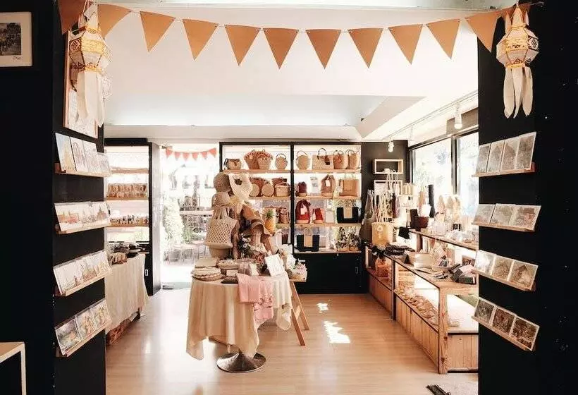 Fotos del hotel Buri Gallery House:  8