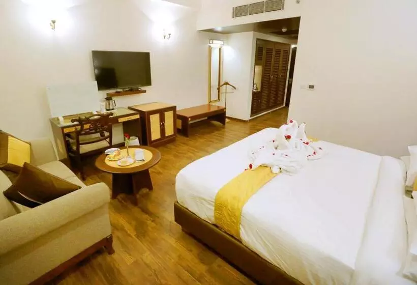 Fotos del hotel Hotel Meraden Grand:  21