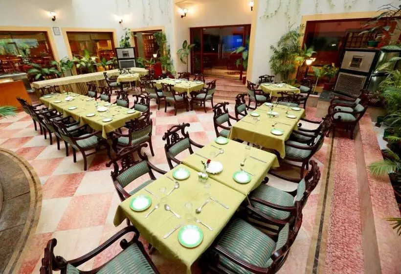 Fotos del hotel Hotel Meraden Grand:  8