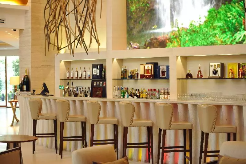 Fotos del hotel Resorts World Sentosa - Equarius Hotel (sg Clean):  6