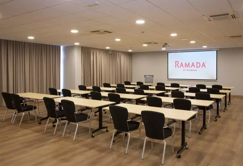 Fotos del hotel Ramada By Wyndham Madrid Getafe:  15