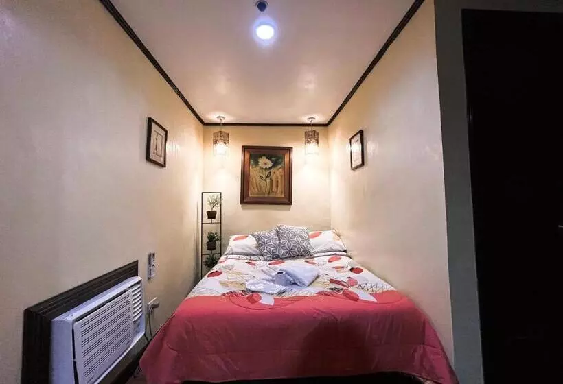 Isabelle Royale Hotel & Suites