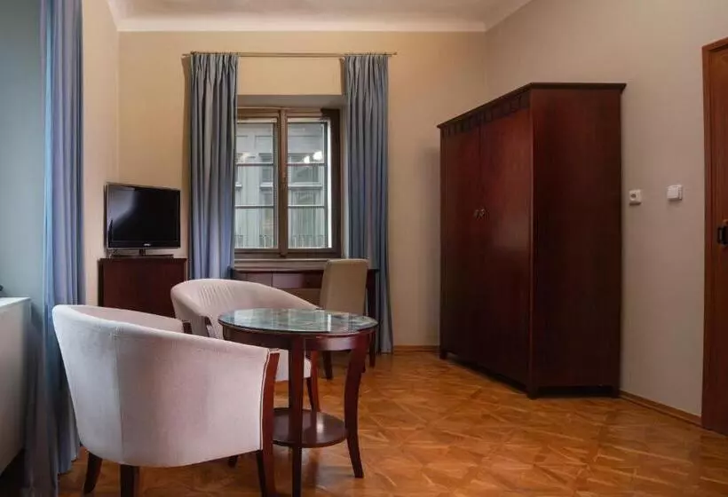 Fotos del hotel Orea Place Charles Bridge:  24