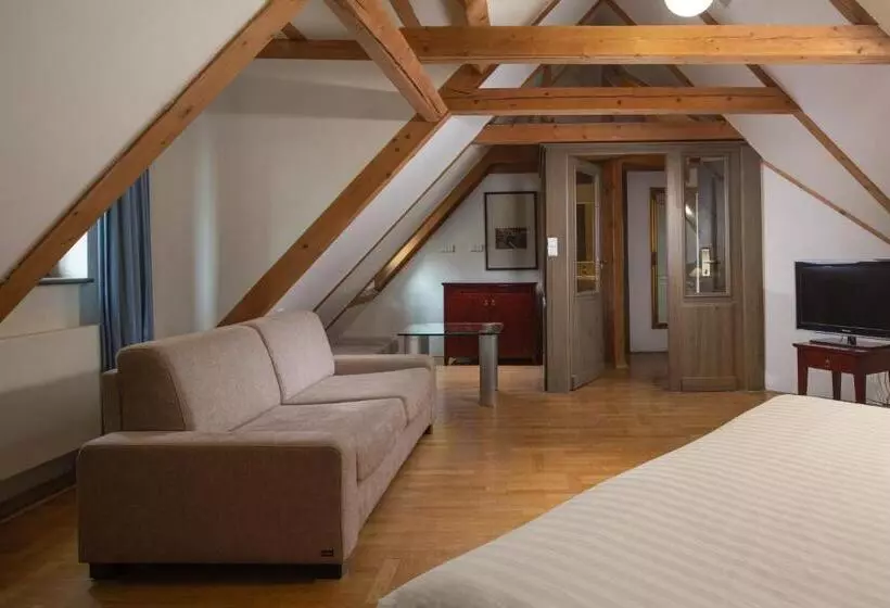 Fotos del hotel Orea Place Charles Bridge:  17