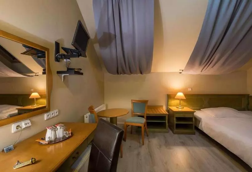 Fotos del hotel Augustus Et Otto:  15