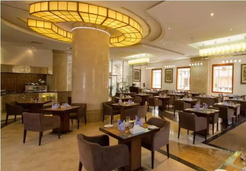 Fotos del hotel Dabab Hotel By Warwick:  18