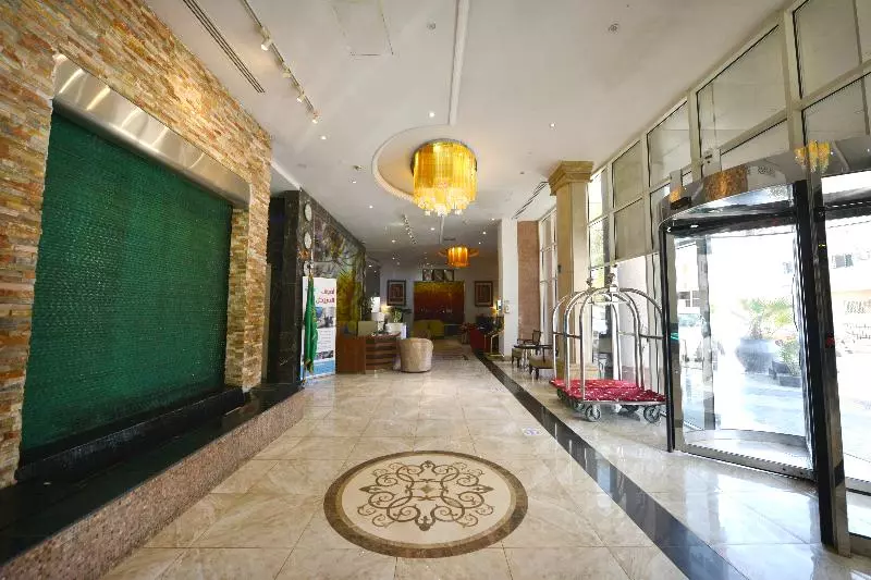 Fotos del hotel Dabab Hotel By Warwick:  9