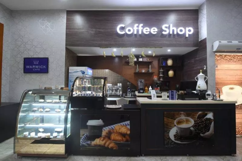 Fotos del hotel Dabab Hotel By Warwick:  25