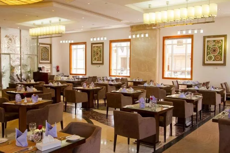 Fotos del hotel Dabab Hotel By Warwick:  19