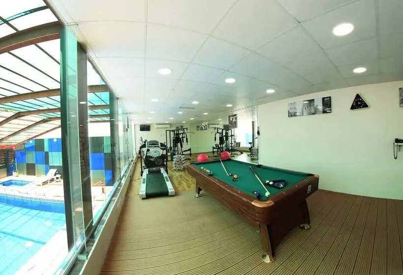 Fotos del hotel Dabab Hotel By Warwick:  16