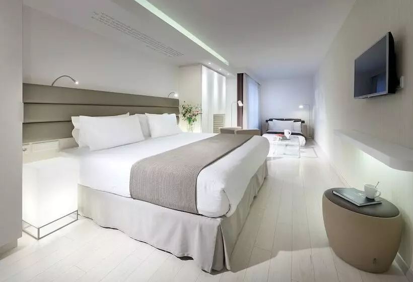 Eurostars Book Hotel