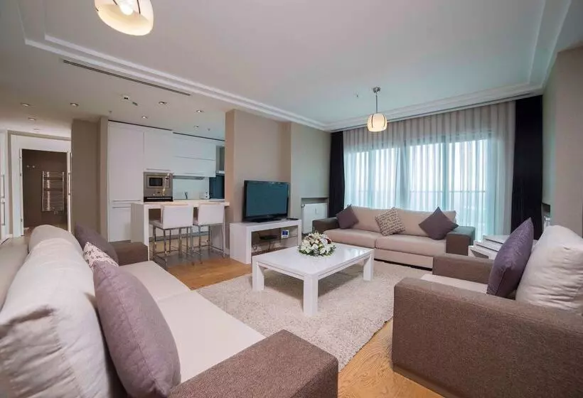 Fotos del hotel Radisson Residences Avrupa Tem Istanbul:  13