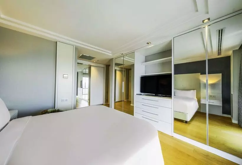 Fotos del hotel Radisson Residences Avrupa Tem Istanbul:  4