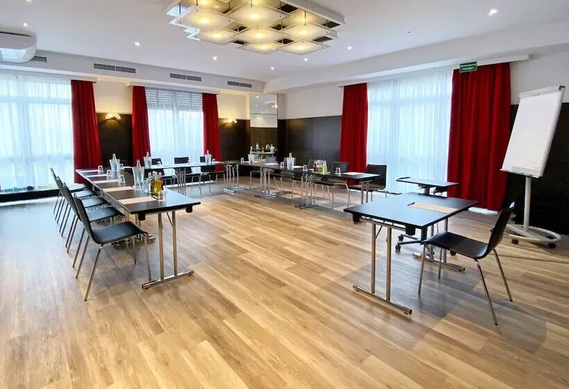 Fotos del hotel Dormero  Düsseldorf:  13