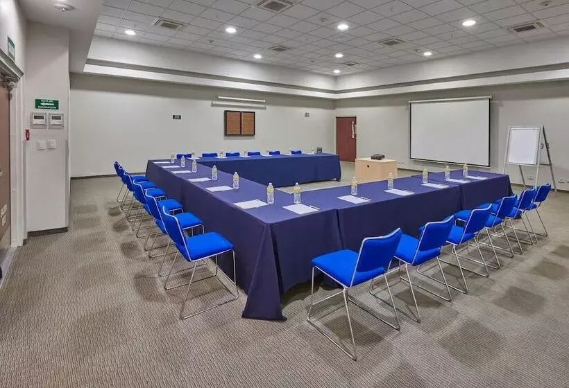 Fotos del hotel City Express Aguascalientes Sur:  14