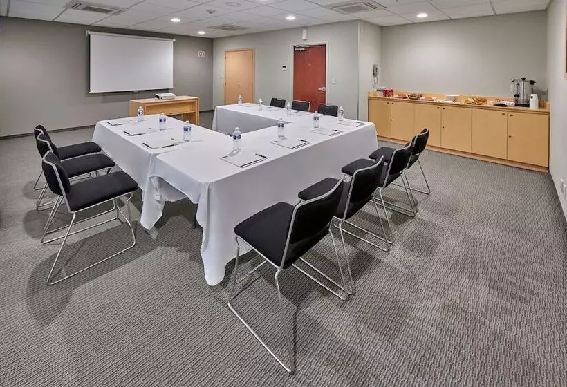 Fotos del hotel City Express Aguascalientes Sur:  11