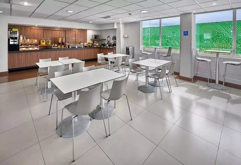 Fotos del hotel City Express Aguascalientes Sur:  2