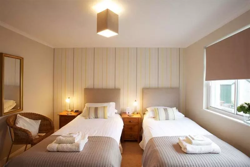 Fotos del hotel Holly Lodge Guest House:  13