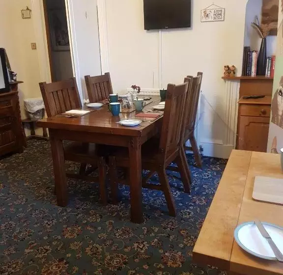 Fotos del hotel Cedar Villa Guest House:  3