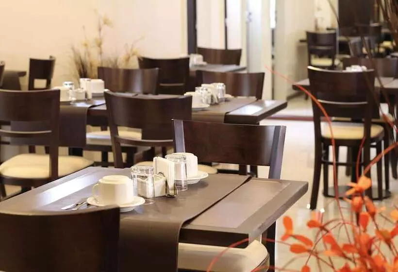 Fotos del hotel Europlaza Hotel & Suites:  12