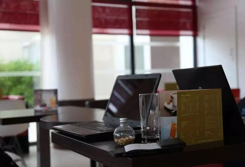 Fotos del hotel Ibis Dakar:  25