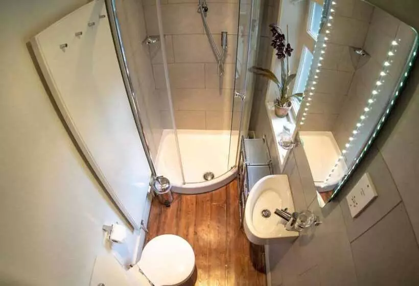 Fotos del hotel Six Brunton Place:  10