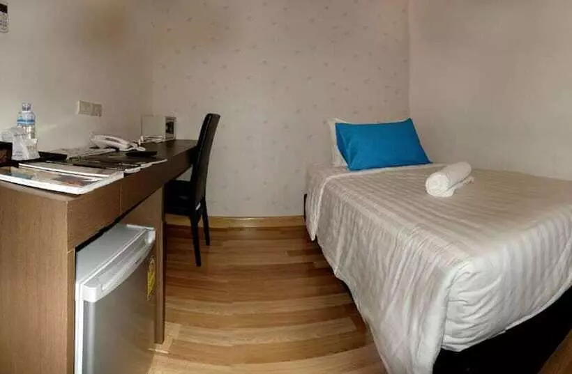 Fotos del hotel Nantra Silom:  2