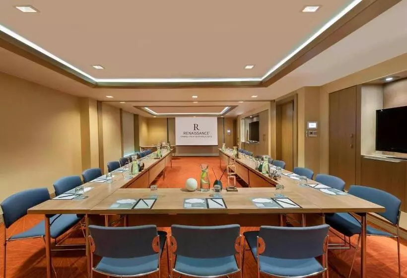 Fotos del hotel Renaissance Istanbul Polat Bosphorus:  2