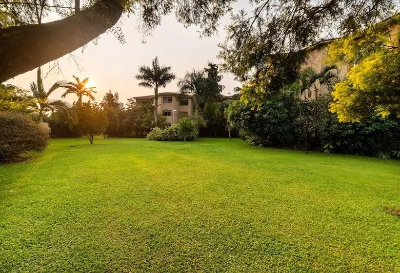 Fotos del hotel Royal Suites:  23