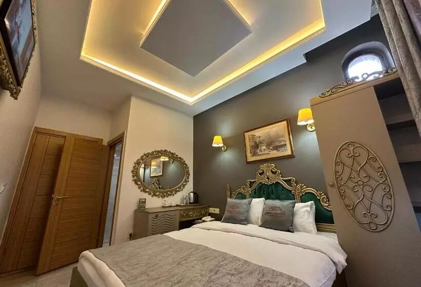 Grand Seigneur  Old City