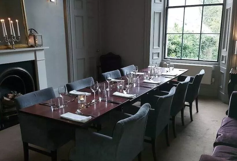 Fotos del hotel No. 11 Boutique  & Brasserie:  3