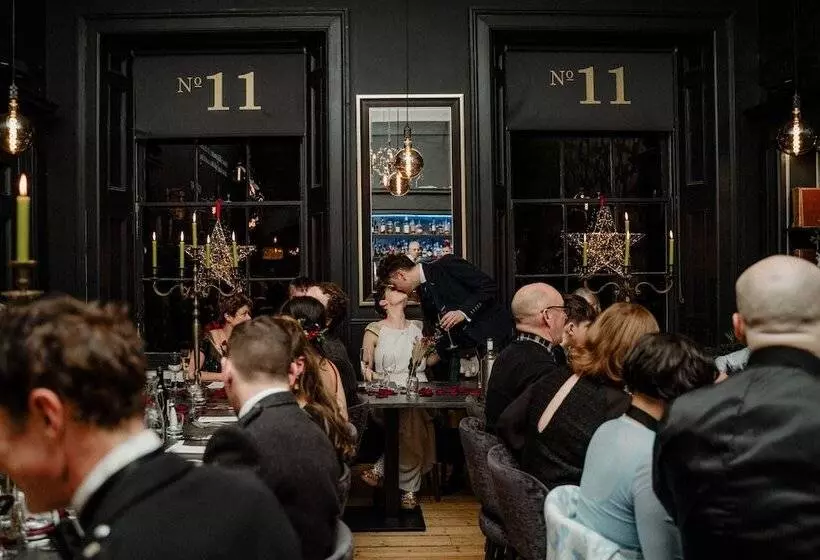 Fotos del hotel No. 11 Boutique  & Brasserie:  16