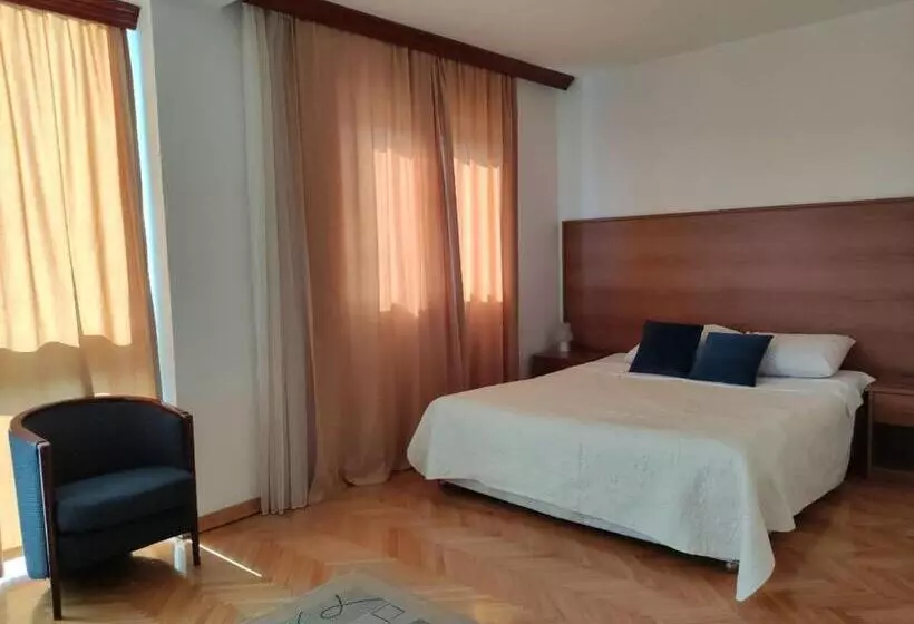 Fotos del hotel Ambasador:  21