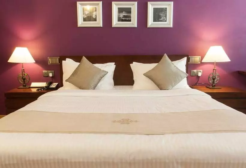 Colombo Court  & Spa  Level 1 Safe & Secure