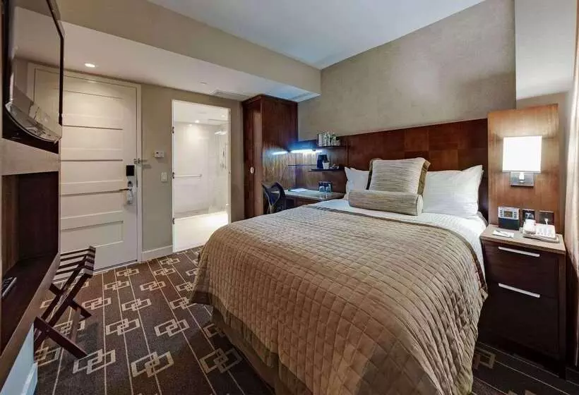 Wyndham Garden Chinatown