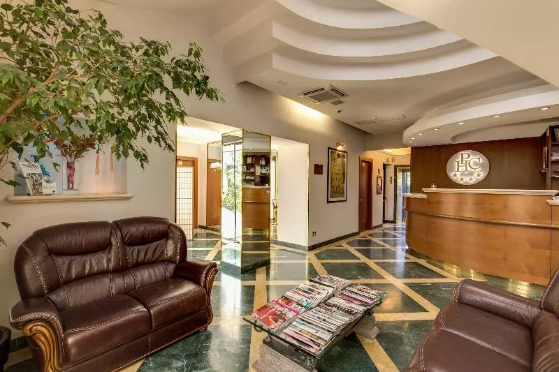 Fotos del hotel Cervara Park:  8