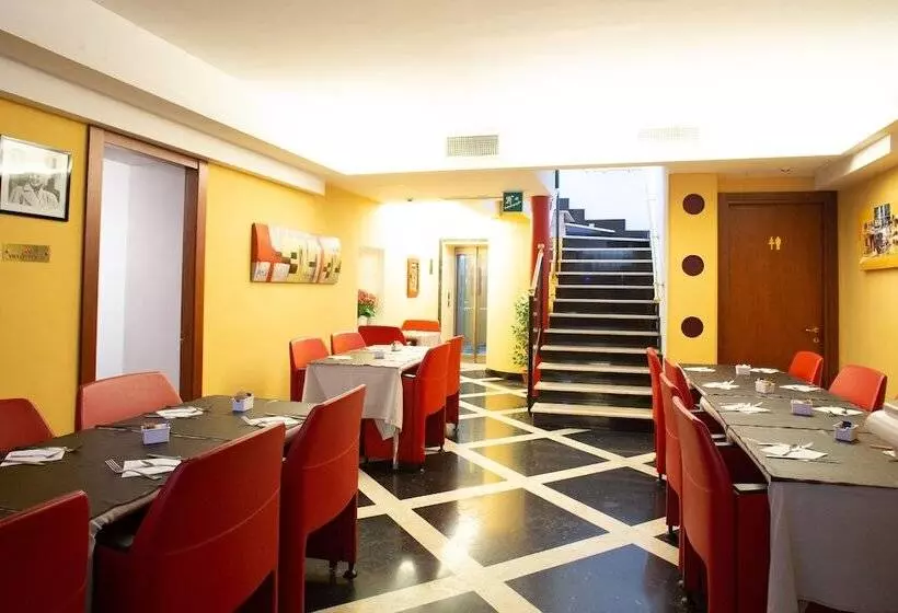 Fotos del hotel Cervara Park:  3