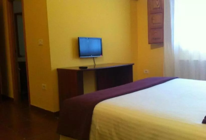 Fotos del hotel L Ermita Casa Ripo:  18