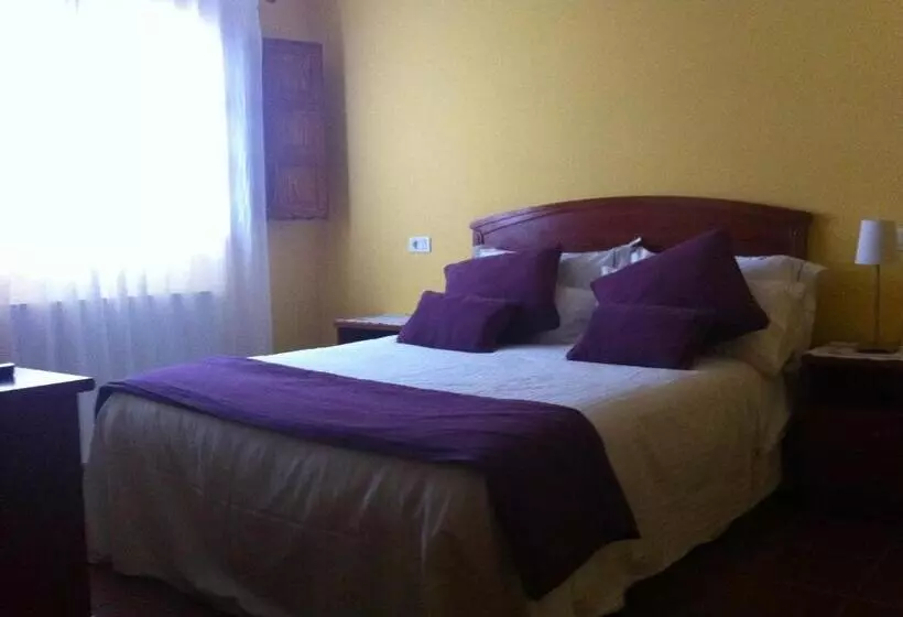 Fotos del hotel L Ermita Casa Ripo:  9