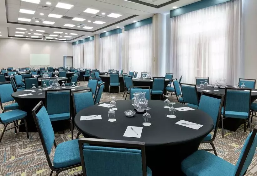 Fotos del hotel Hampton Inn & Suites Orlando Airport At Gateway Village:  22