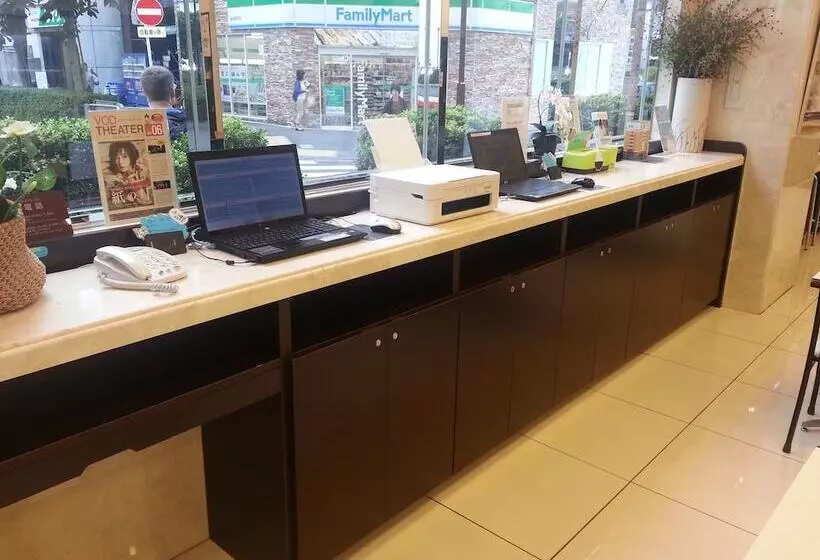 Fotos del hotel Toyoko Inn Tokyo Fussa-ekimae Higashi-guchi:  11