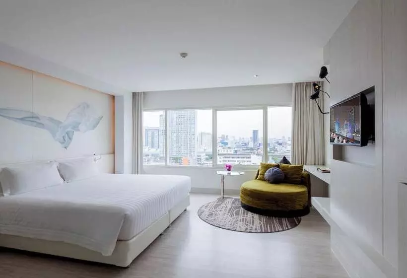 Centara Watergate Pavillion Hotel Bangkok