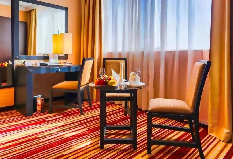 Fotos del hotel Executive Suites By Mourouj Gloria:  17