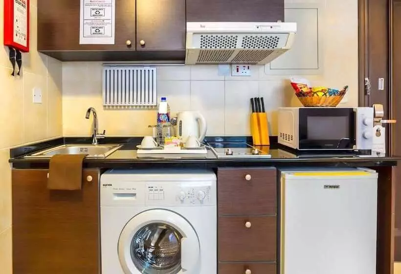 Fotos del hotel Executive Suites By Mourouj Gloria:  7