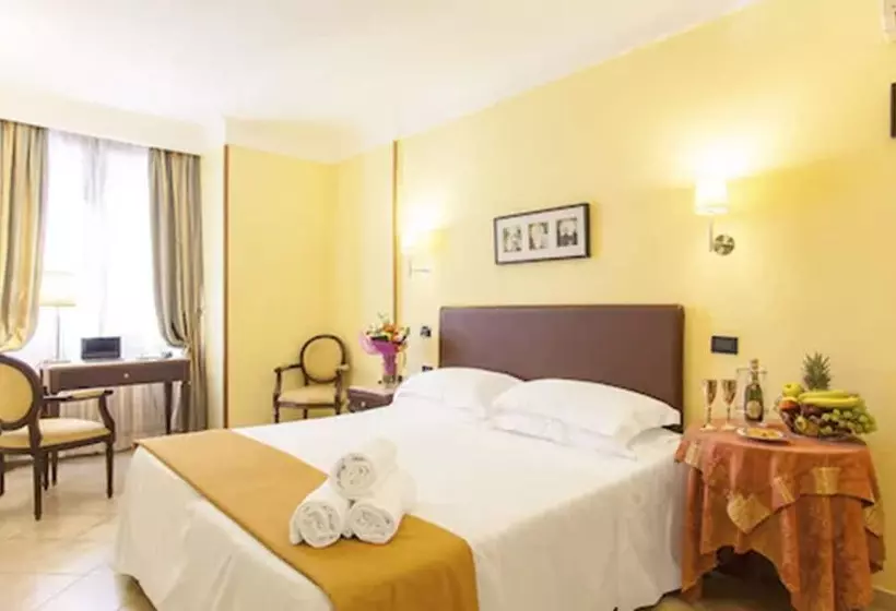 Fotos del hotel Tuscolana:  9