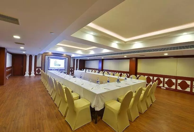 Fotos del hotel Desert Tulip  & Resort:  6