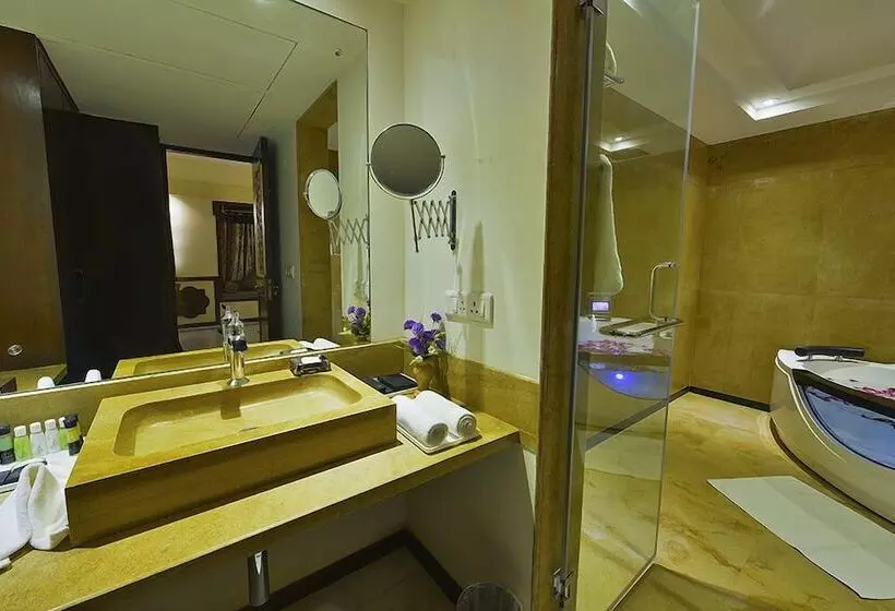 Fotos del hotel Desert Tulip  & Resort:  14