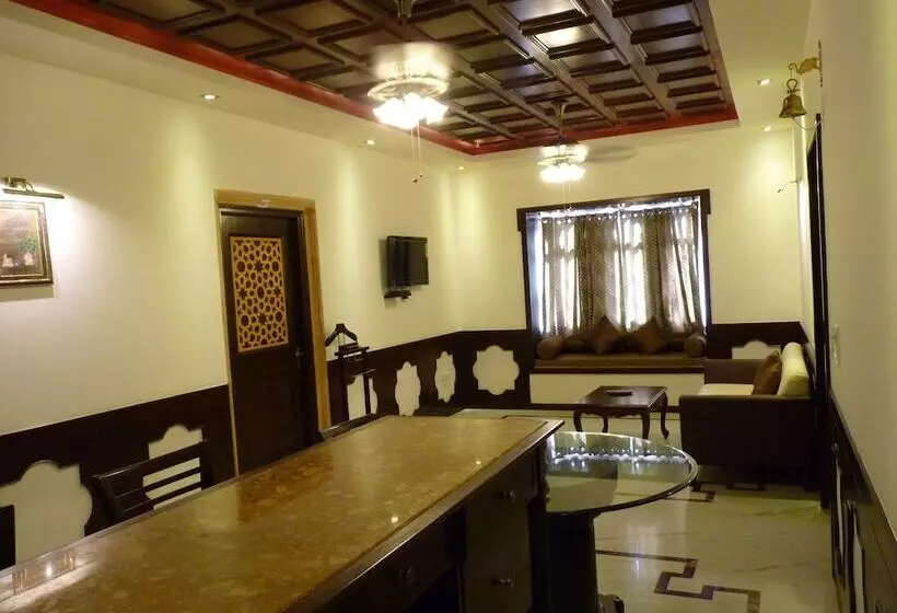 Fotos del hotel Desert Tulip  & Resort:  2