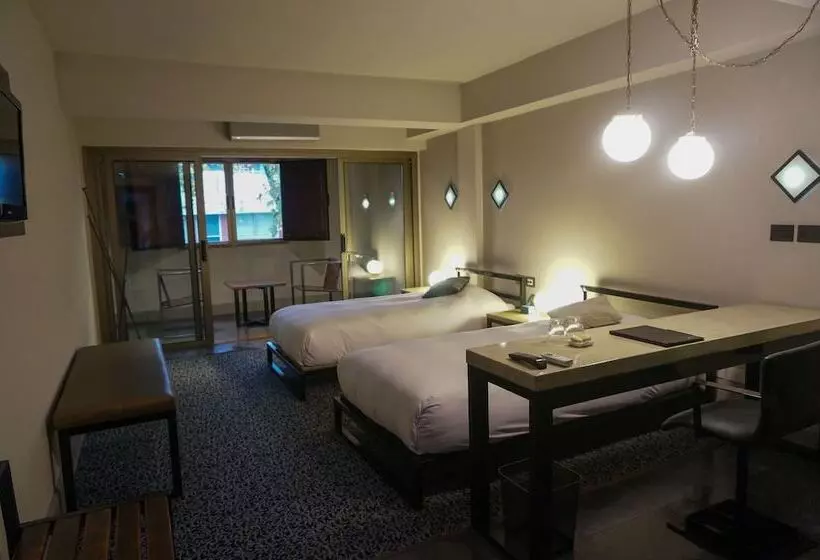 Prodeo Hotel + Lounge