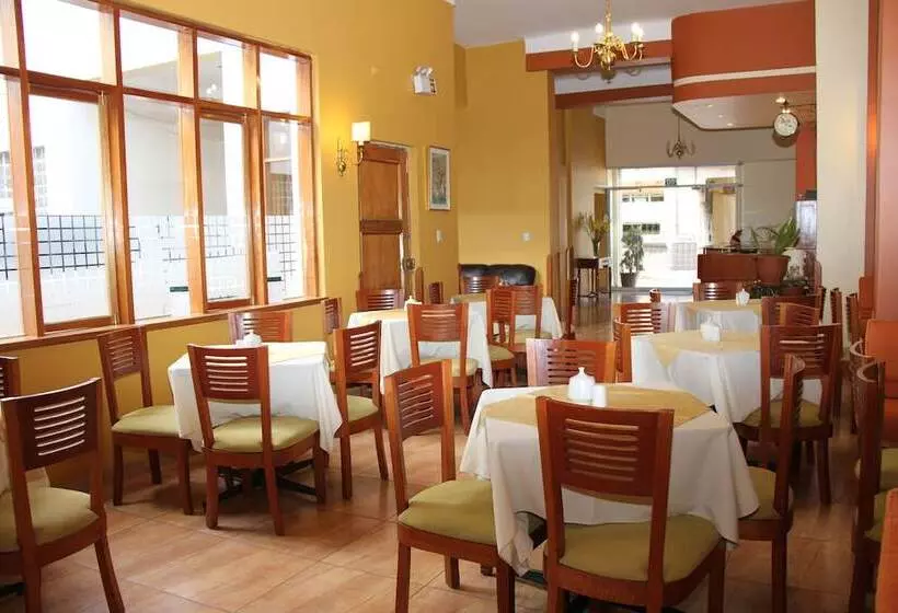 Fotos del hotel Emperador Plaza:  3